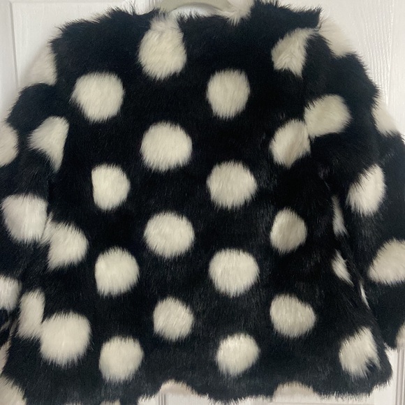 Kate Spade girls faux fur coat size 4 - Picture 3 of 3